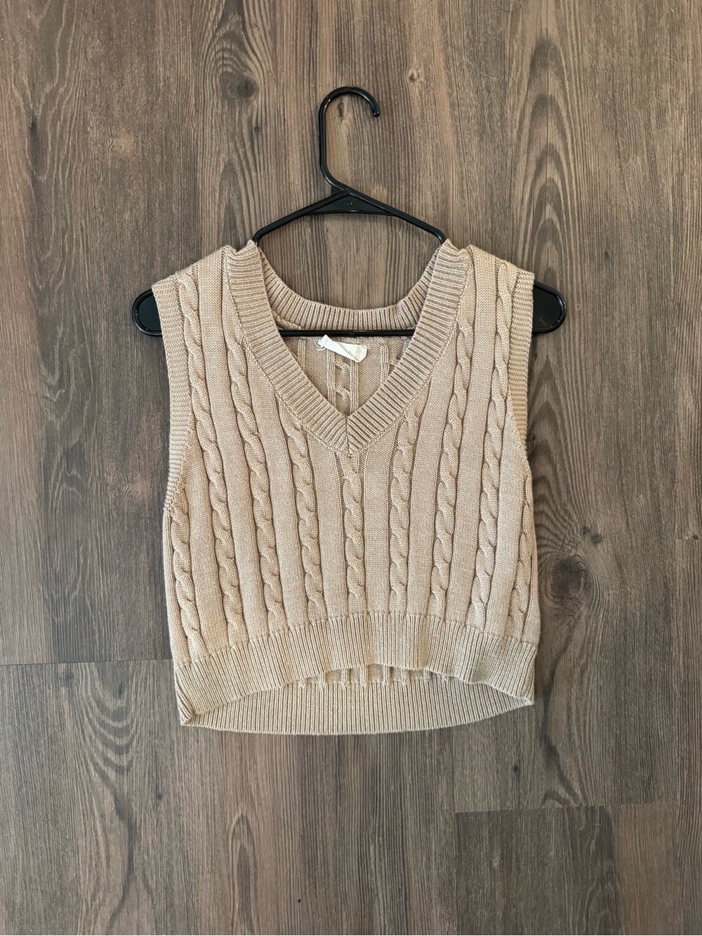 Altar'd State Cable Knit V-Neck Cropped Sweater Vest - Beige